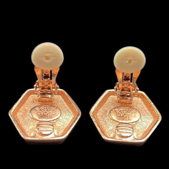 Joan Rivers Clip on Earrings Hexagon Copper Tone Signed Vintage Fashion Jewelry - Picture 4 of 6
